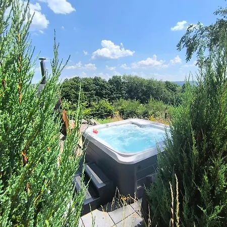 Und Wellness Auf Der Hardt -jacuzzi- Sauna- Kinderausstattung- Alleinlage Im Wald * Mürlenbach