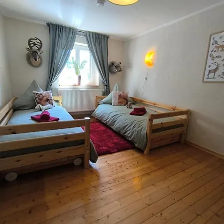 Und Wellness Auf Der Hardt -jacuzzi- Sauna- Kinderausstattung- Alleinlage Im Wald Ferienhaus *