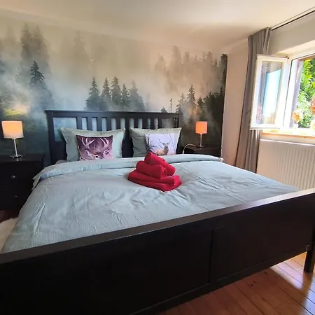 Und Wellness Auf Der Hardt -jacuzzi- Sauna- Kinderausstattung- Alleinlage Im Wald Ferienhaus Mürlenbach