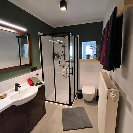 Und Wellness Auf Der Hardt -jacuzzi- Sauna- Kinderausstattung- Alleinlage Im Wald Mürlenbach
