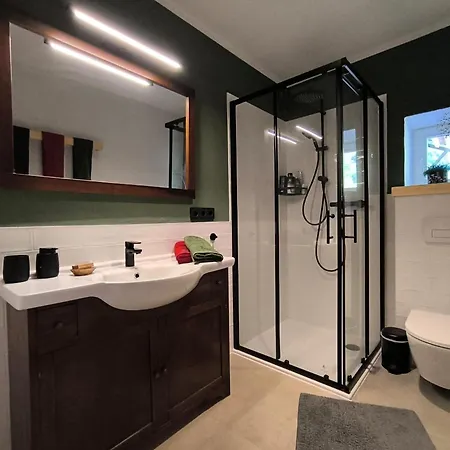 Und Wellness Auf Der Hardt -jacuzzi- Sauna- Kinderausstattung- Alleinlage Im Wald Ferienhaus